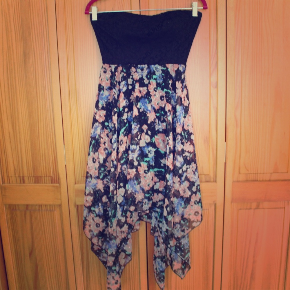 🌺Strapless lace and chiffon dress